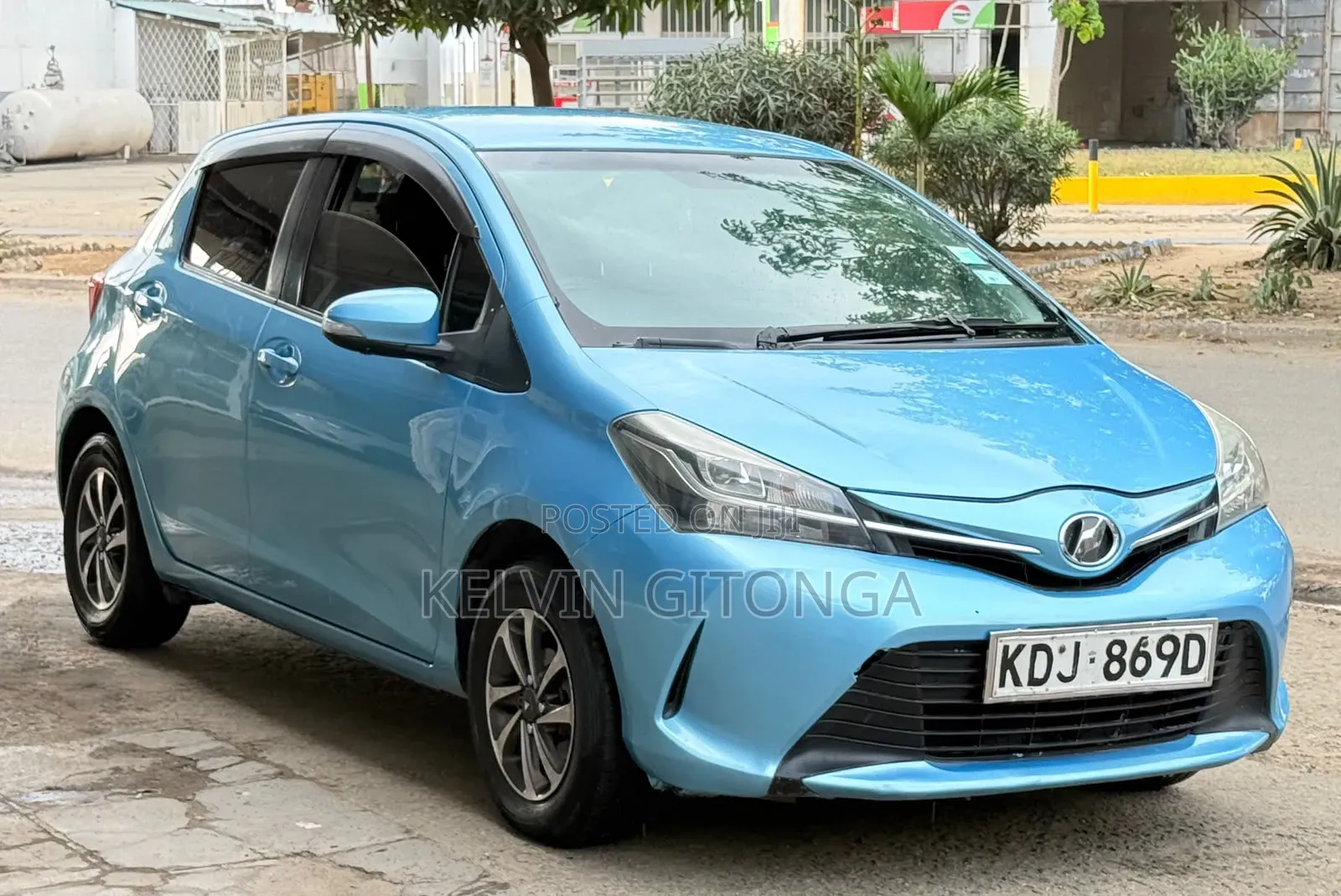 Toyota Vitz 2015 Blue