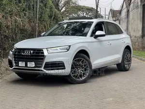 Audi Q5 2019 White