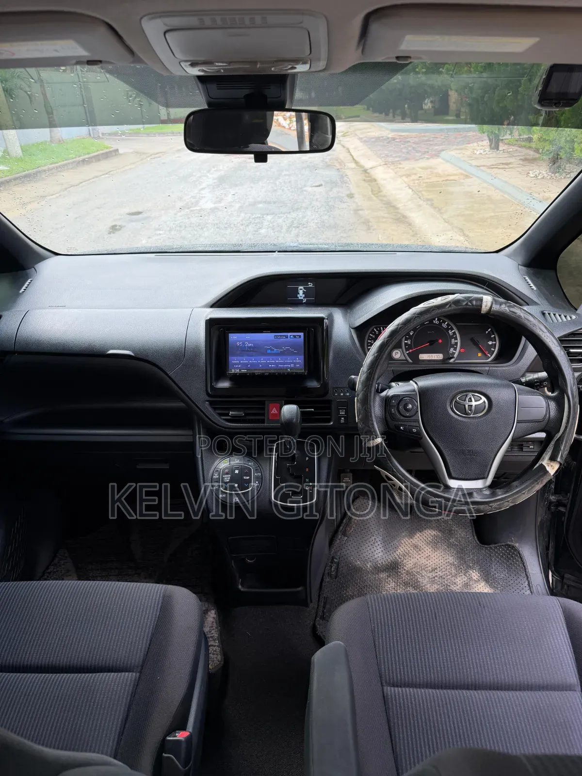 Toyota Noah 2017 Black