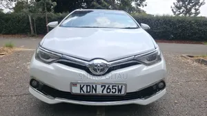 Toyota Auris 2017 White