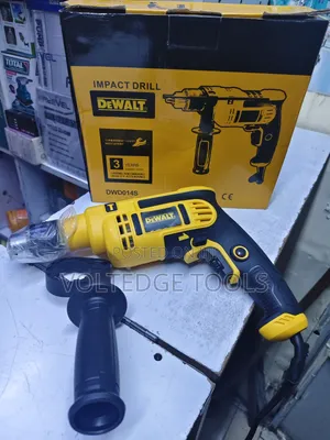 DeWalt 700W Impact Drill