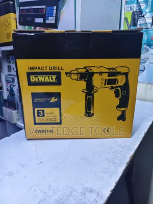 DeWalt 700W Impact Drill