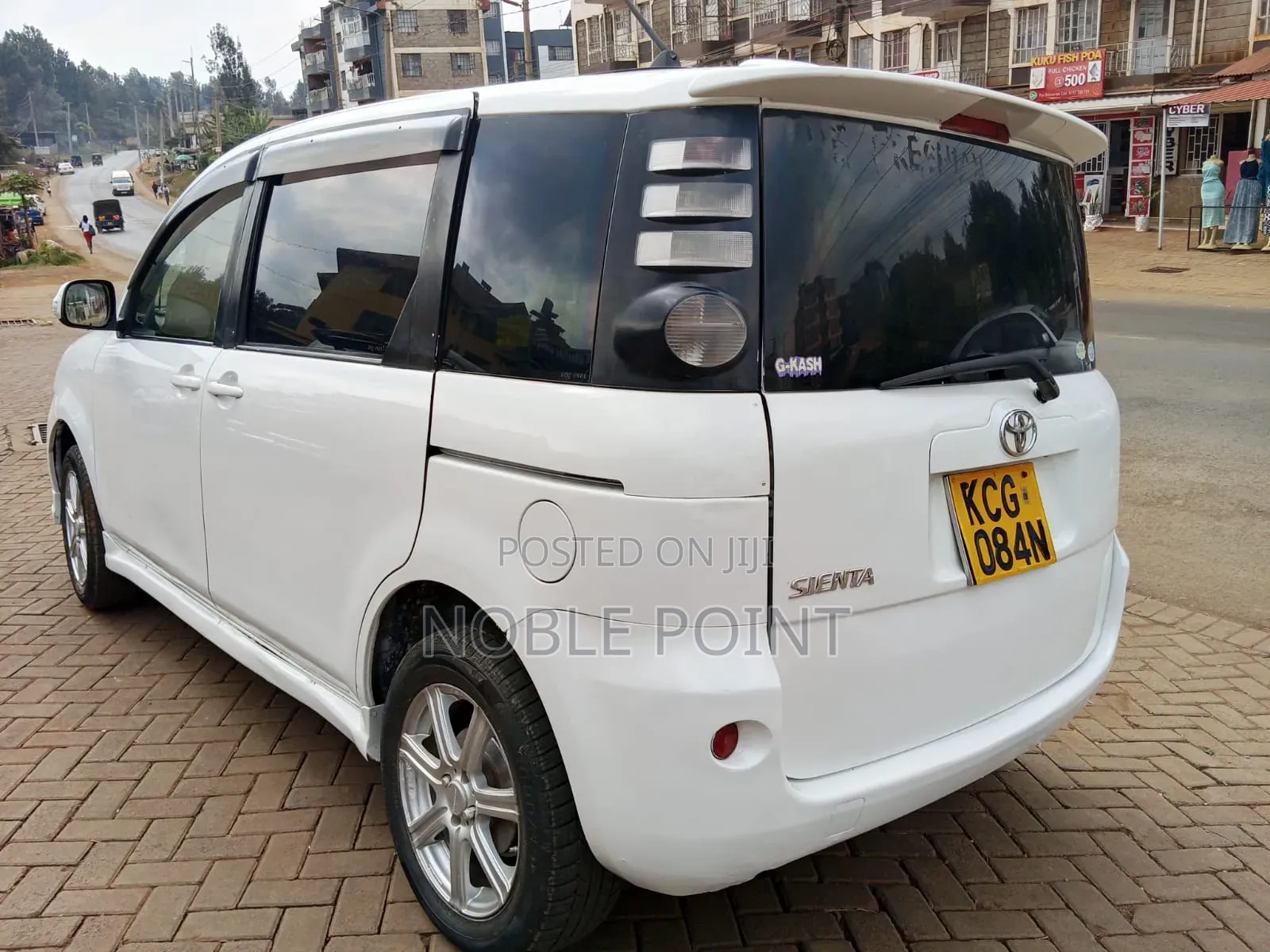 Toyota Sienta 2008 White