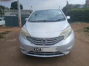 Nissan Note 2013 Silver