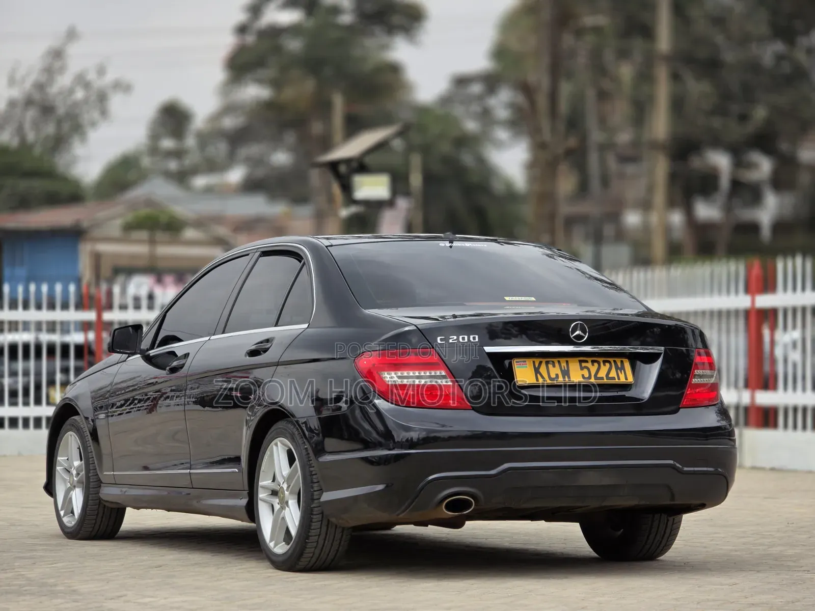 Mercedes-Benz C200 2012 Black