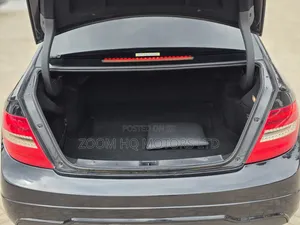 Mercedes-Benz C200 2012 Black