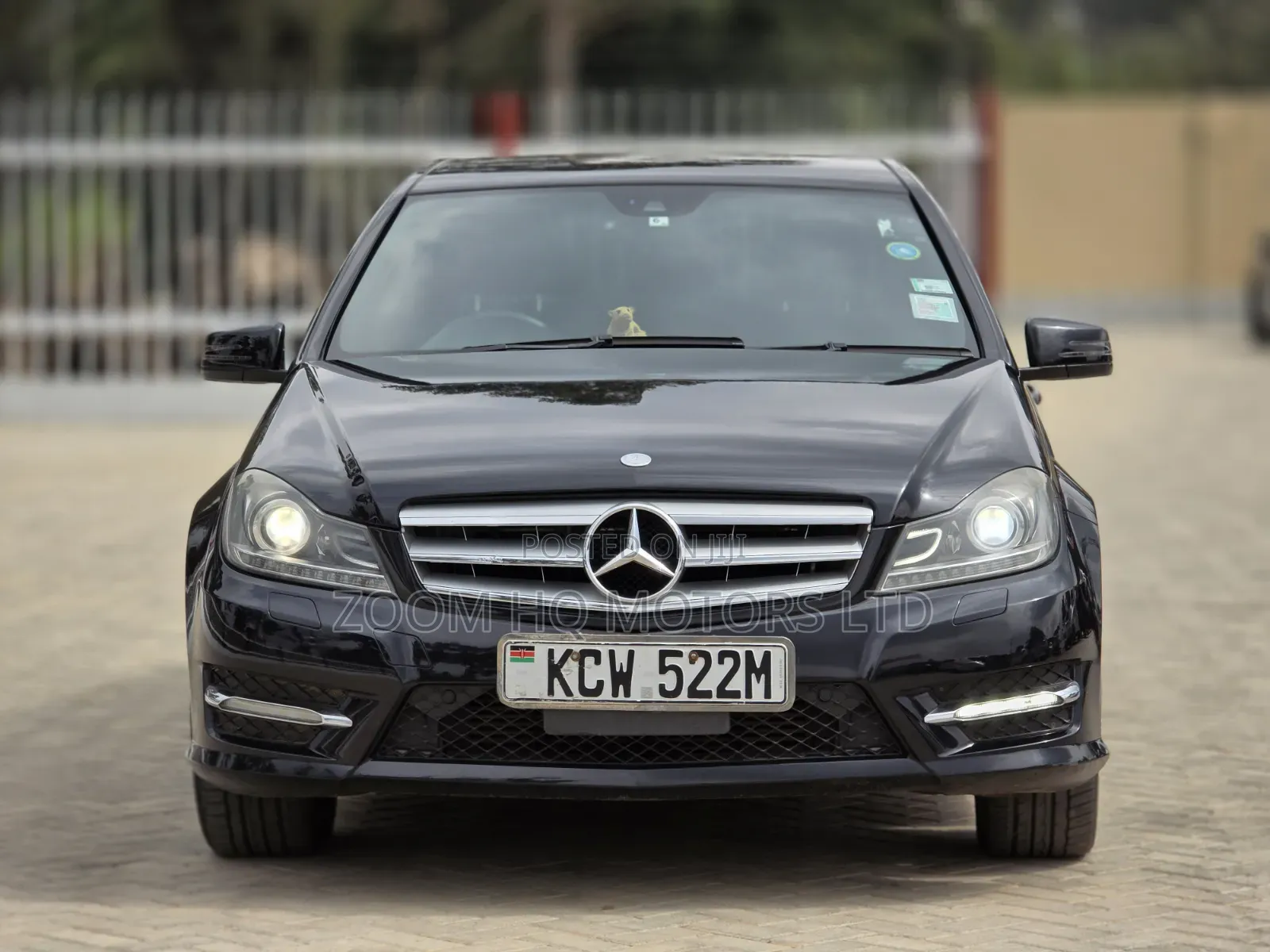 Mercedes-Benz C200 2012 Black