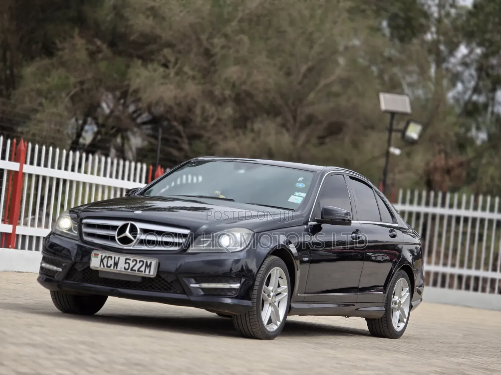 Mercedes-Benz C200 2012 Black