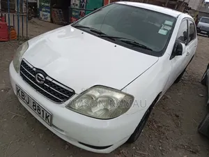 Toyota Corolla 2005 White
