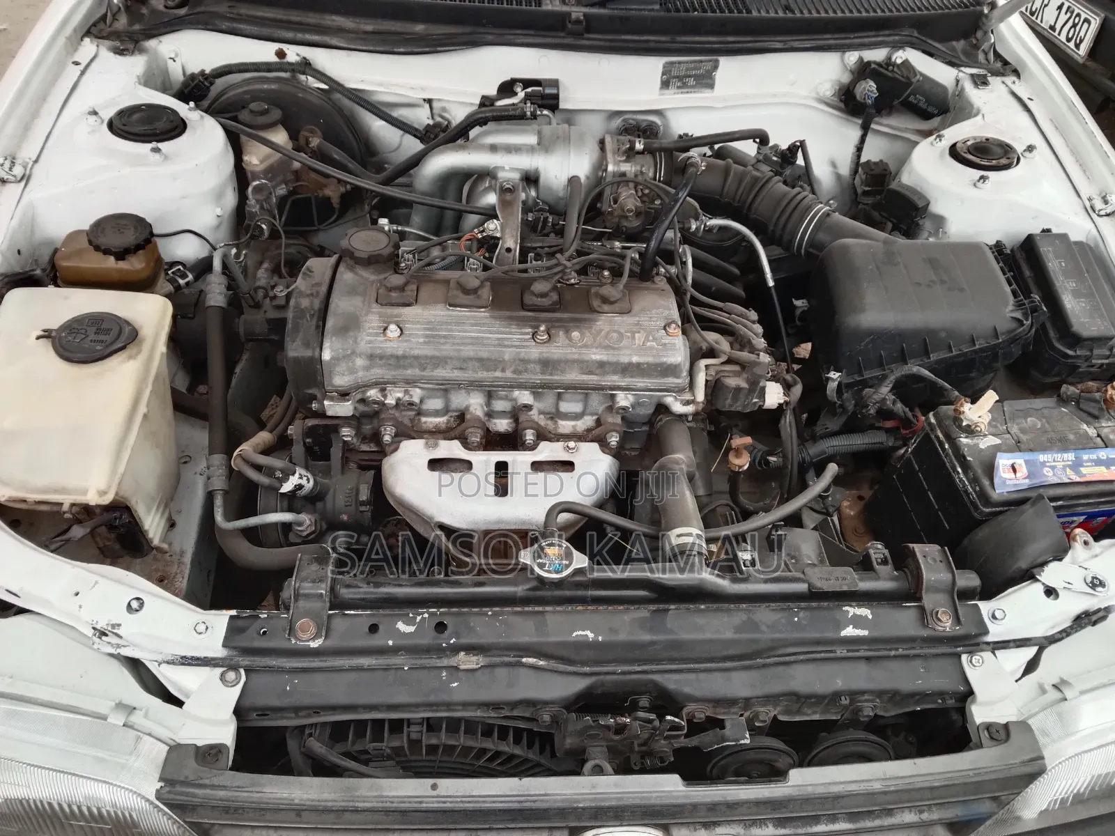 Toyota Corolla 2002 White
