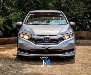 Honda Shuttle 1.5 G 2WD 2019 Silver