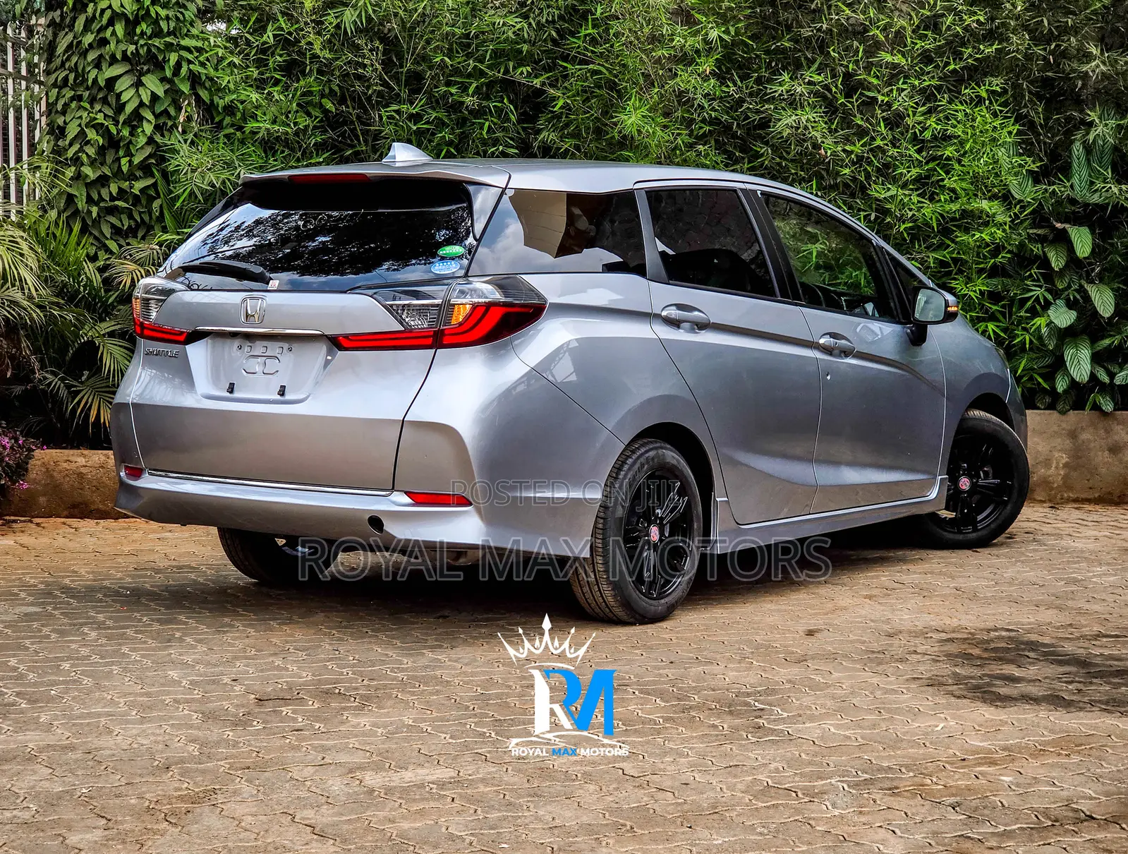Honda Shuttle 1.5 G 2WD 2019 Silver