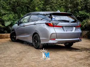 Honda Shuttle 1.5 G 2WD 2019 Silver
