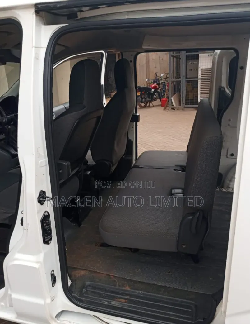 Nissan NV200 2016 White