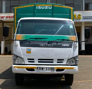 Isuzu NKR 2012