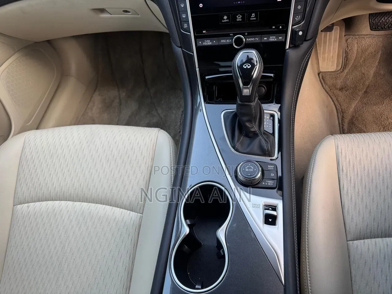 Nissan Skyline 2019 Silver