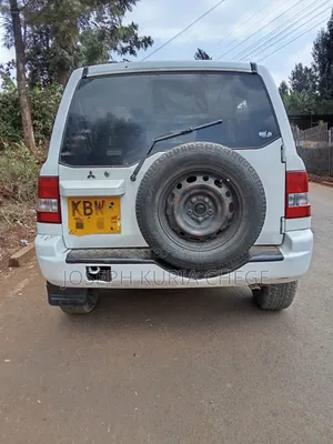 Mitsubishi Pajero 2007 White