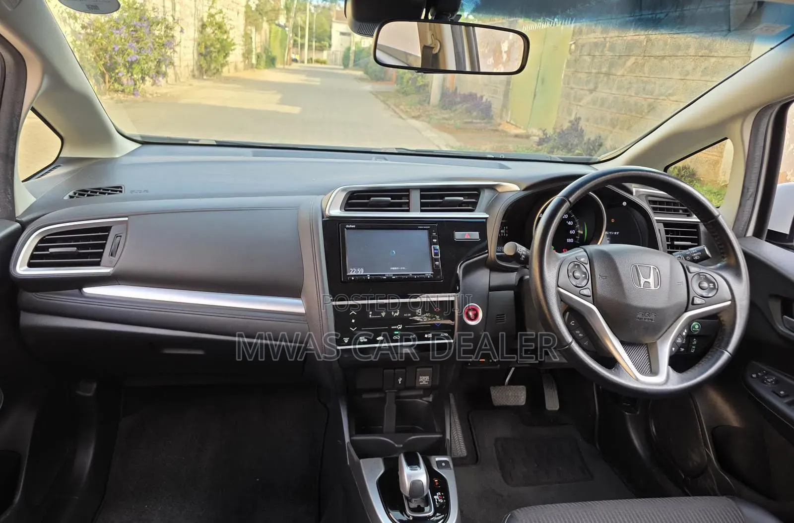 Honda Fit Shuttle 2019 White