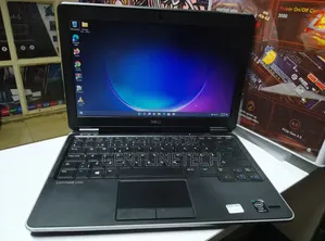 Laptop Dell Latitude E7240 8GB Intel Core i7 SSD 128GB