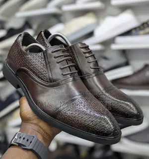 Men’s Official Lace Up Boots Size 40-45