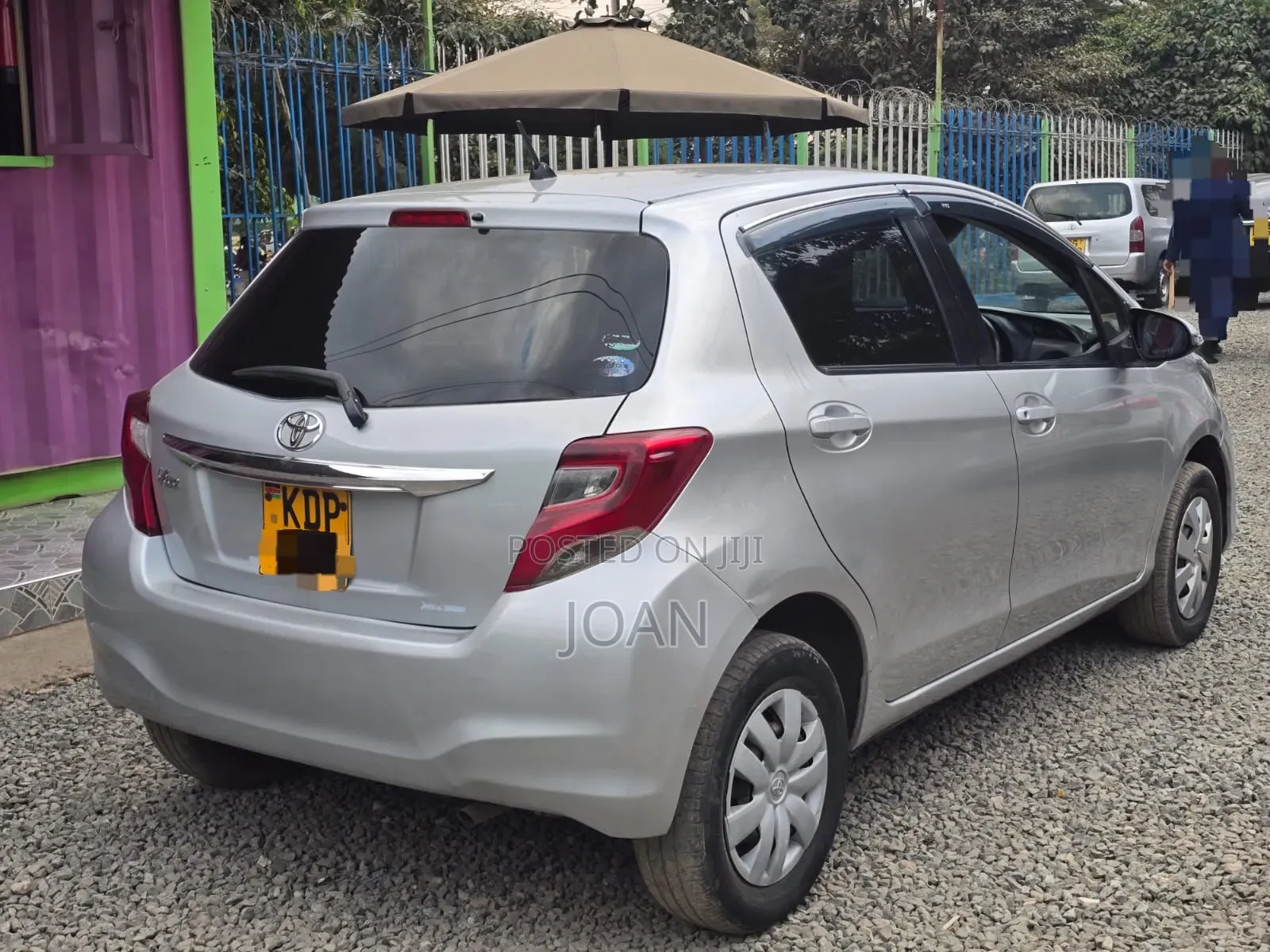 Toyota Vitz 2016 Silver