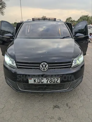Volkswagen Touran 2014 Black