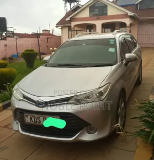 Toyota Corolla Fielder 2017 Silver