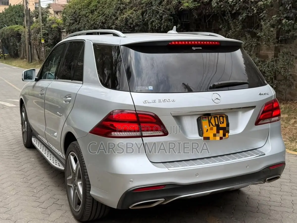 Mercedes-Benz GLE-Class GLE 350d 4MATIC 2017 Silver