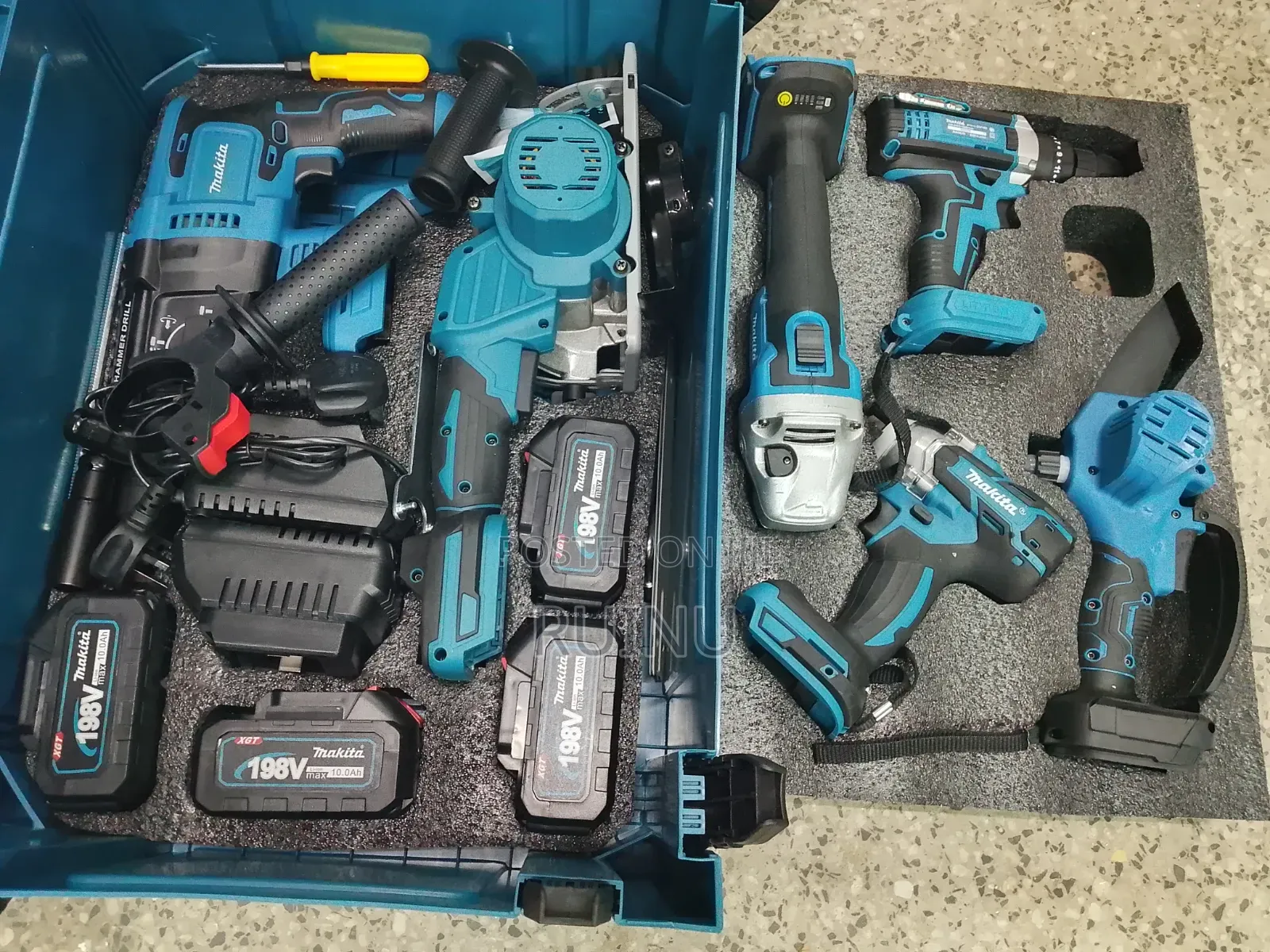 Type: Cordless Multi-Tool Set Makita