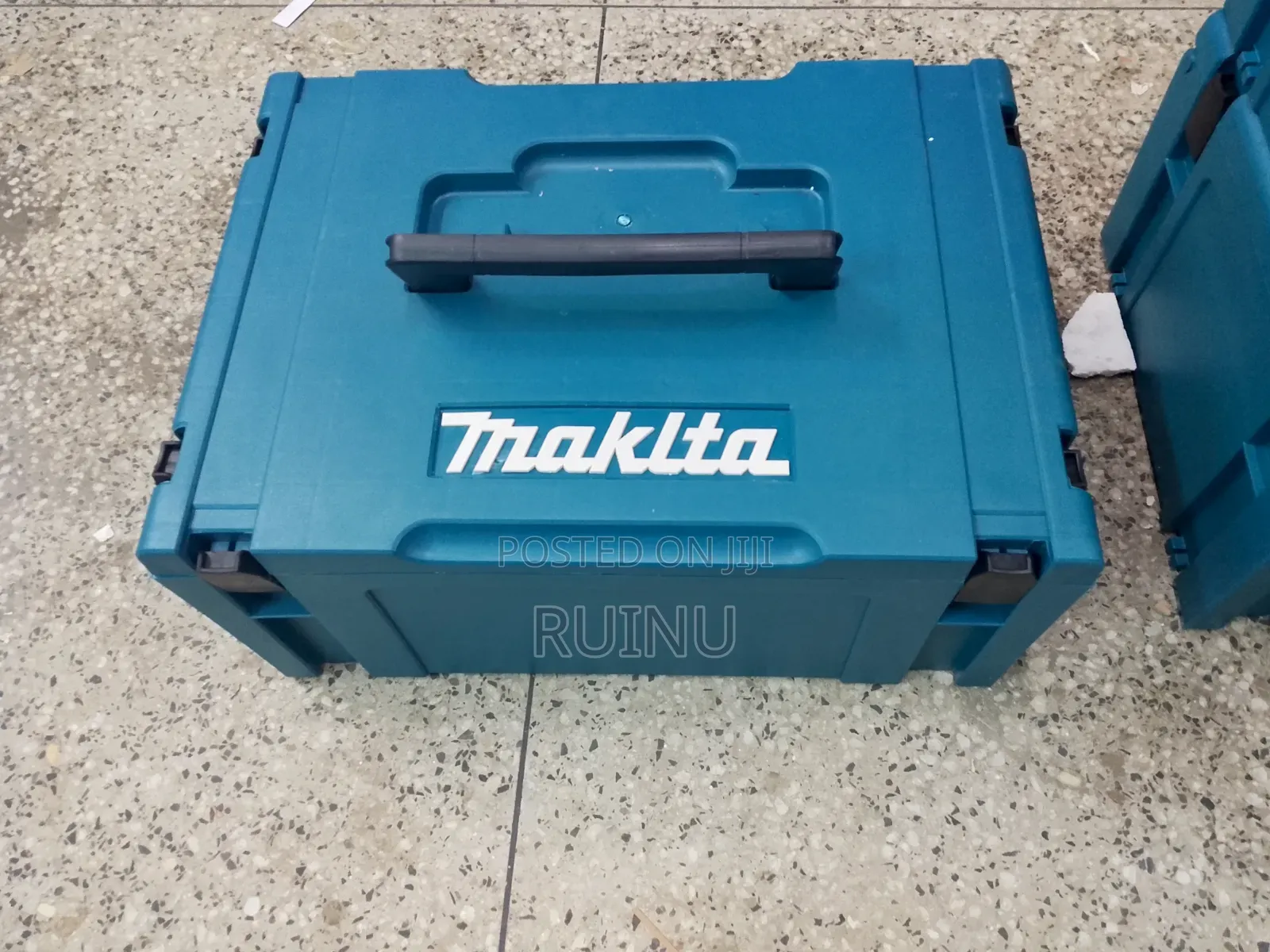 Type: Cordless Multi-Tool Set Makita