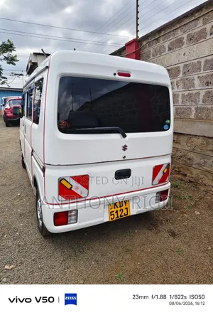 Suzuki Every 2020 White