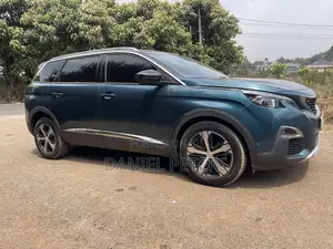Peugeot 5008 2017 Blue