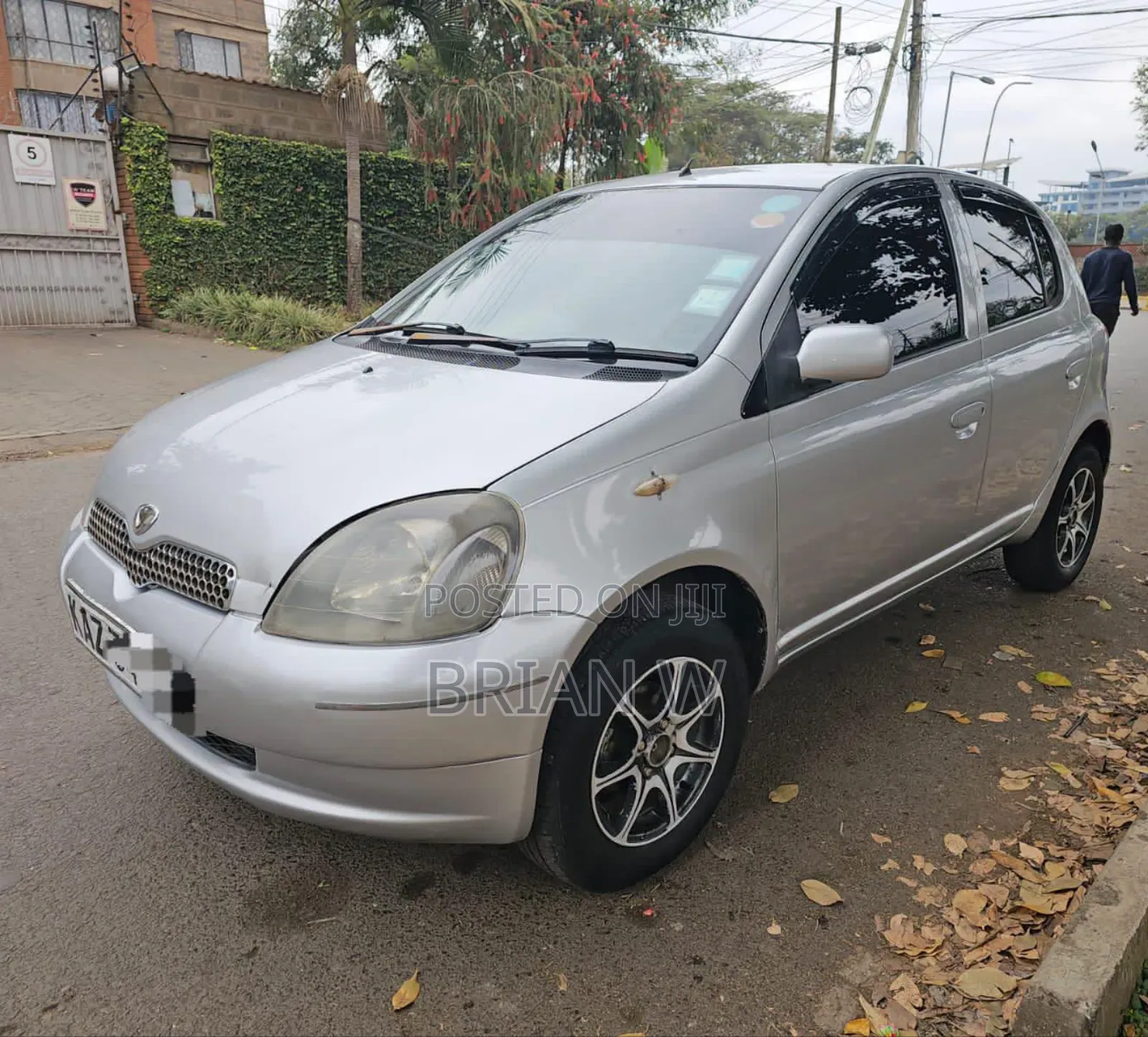 Toyota Vitz 2008 Silver