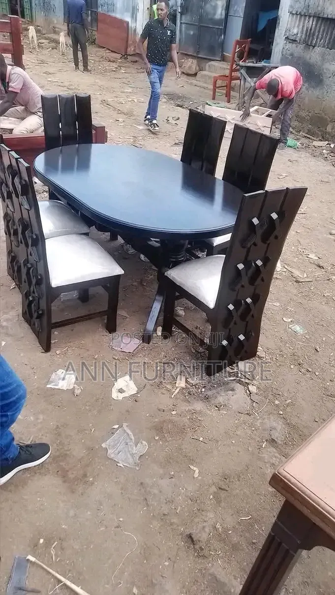 Dinning Table 6seater Dark Chocolate