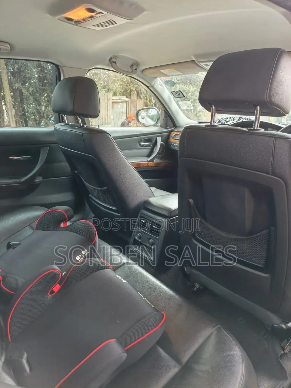 BMW 320i 2011 Silver