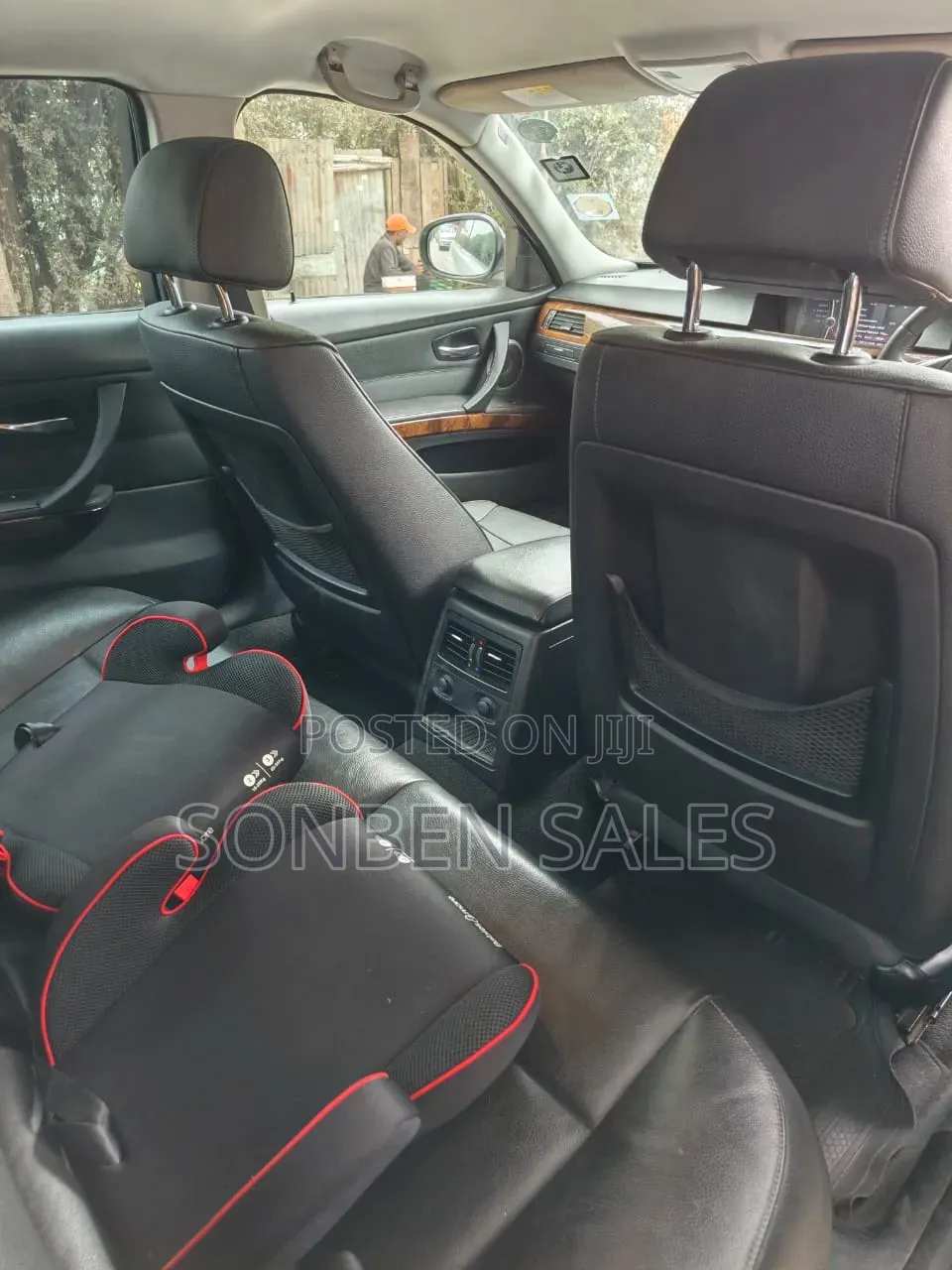 BMW 320i 2011 Silver