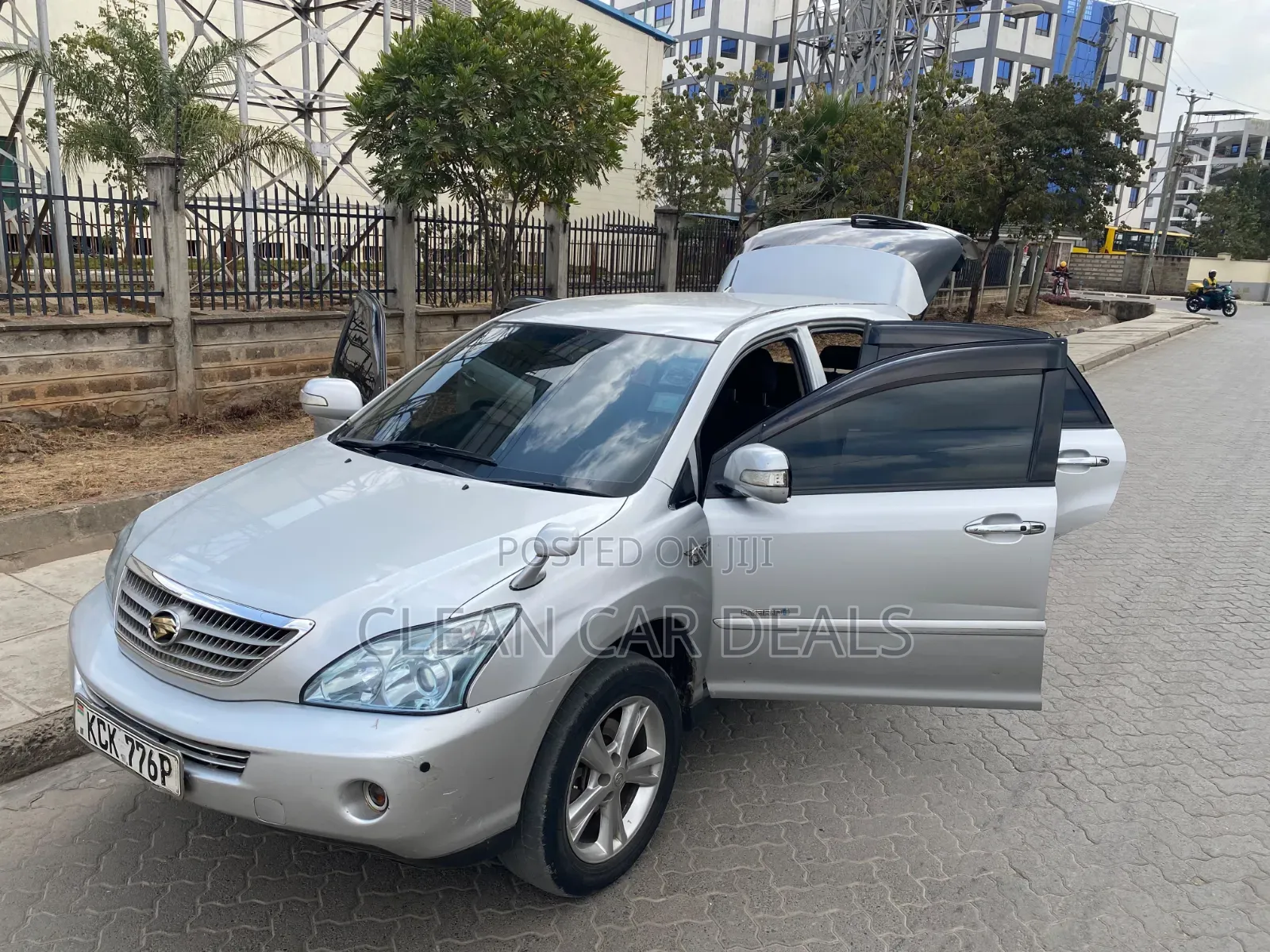 Toyota Harrier 2010 Silver