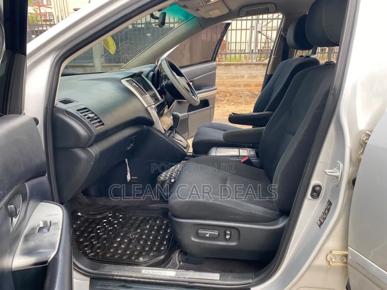 Toyota Harrier 2010 Silver