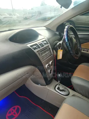 Toyota Belta 2008 Silver