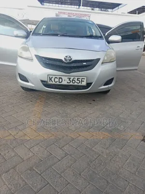 Toyota Belta 2008 Silver