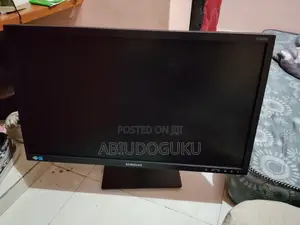 Samsung S24E450D