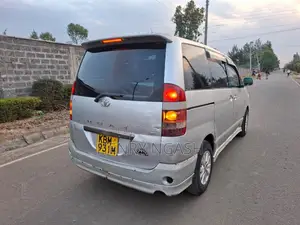 Toyota Noah 2003 Silver