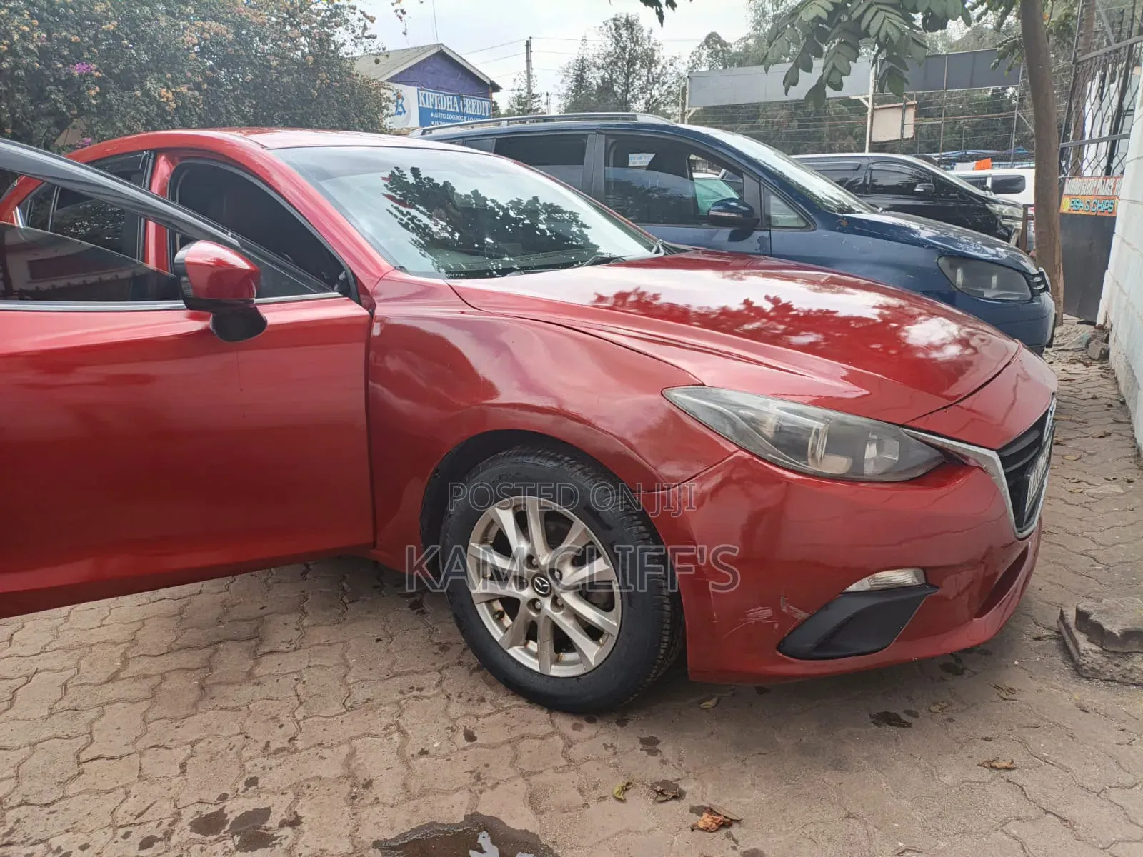 Mazda Axela SV Premium 2014 Red