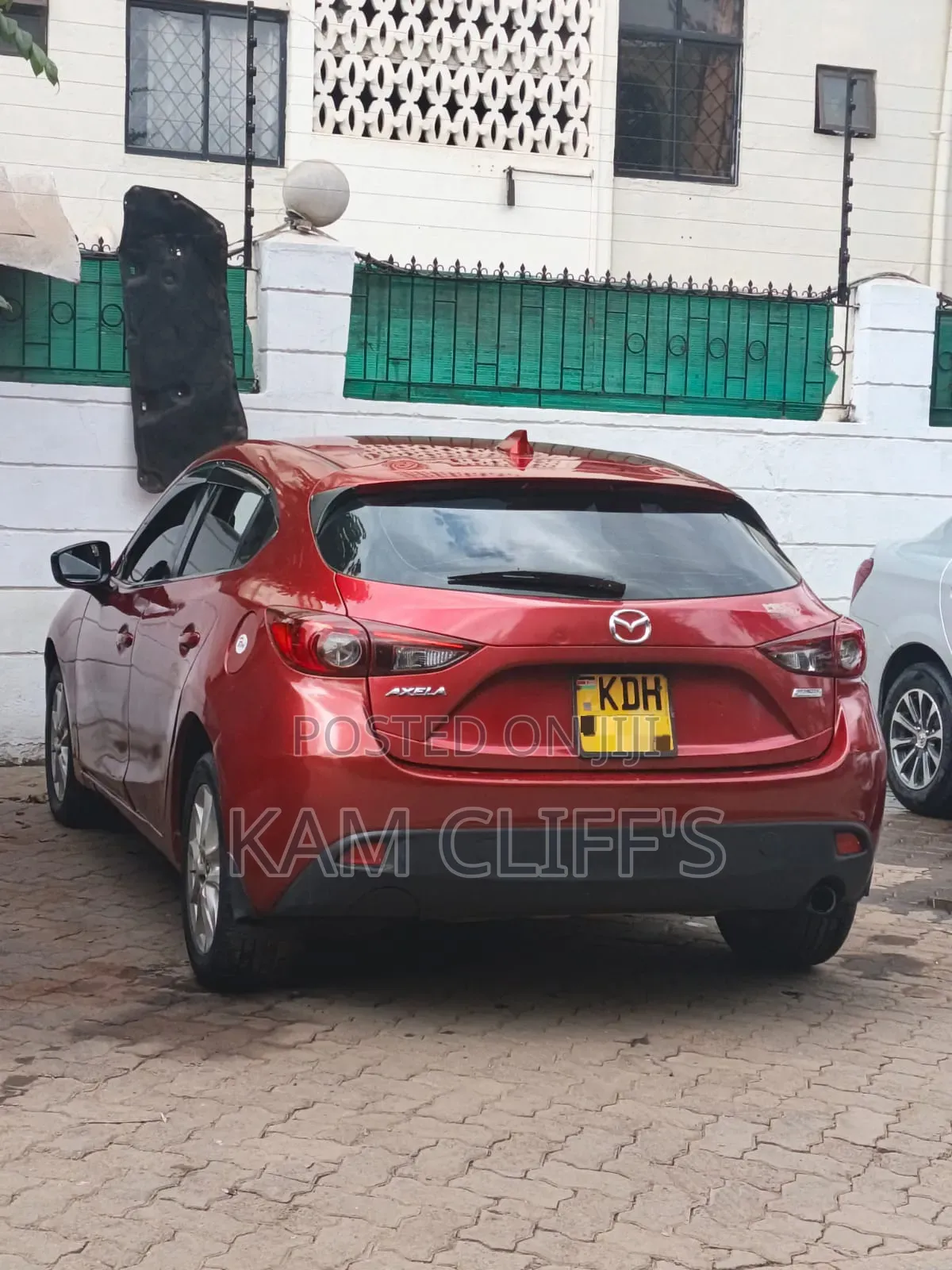 Mazda Axela SV Premium 2014 Red
