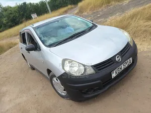 Nissan Advan 2009 Gray