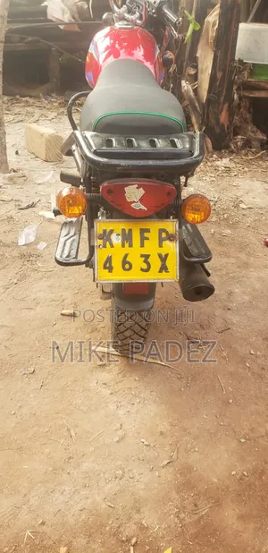 Bajaj Boxer 150 UG 2022 Red