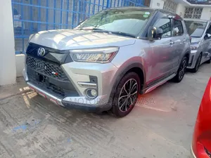 Toyota Raize 2019 Silver
