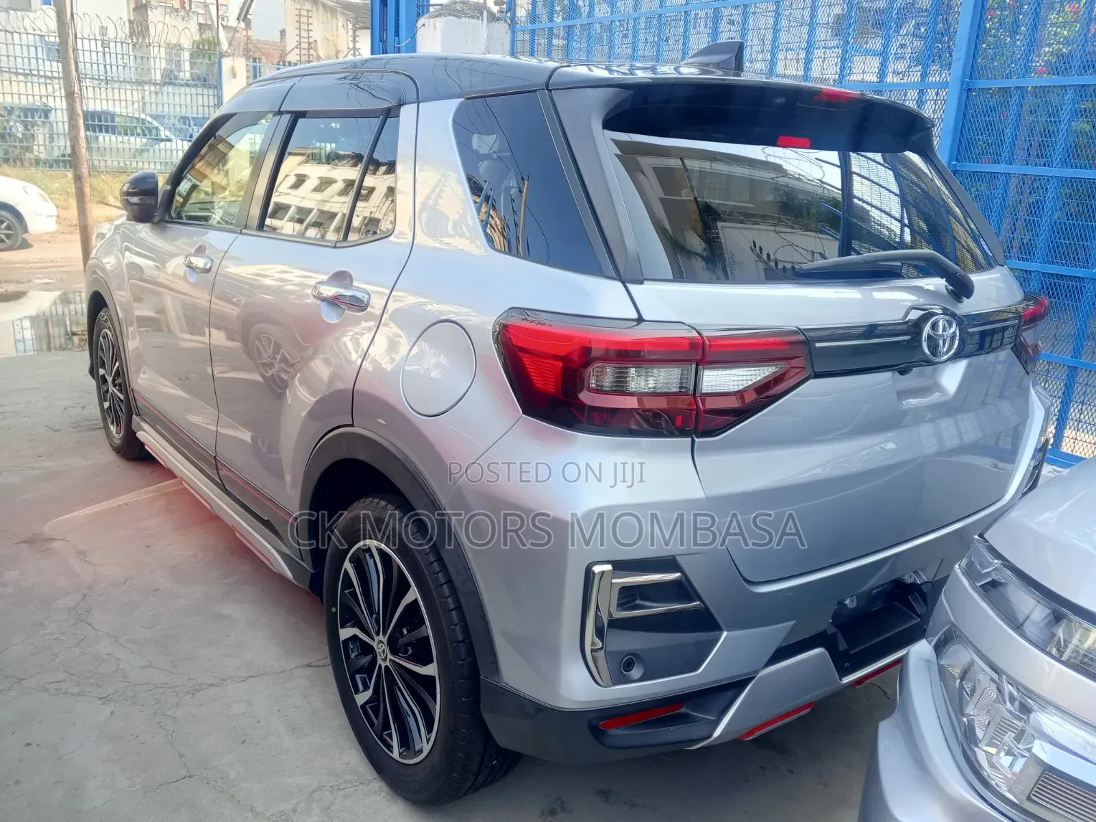 Toyota Raize 2019 Silver