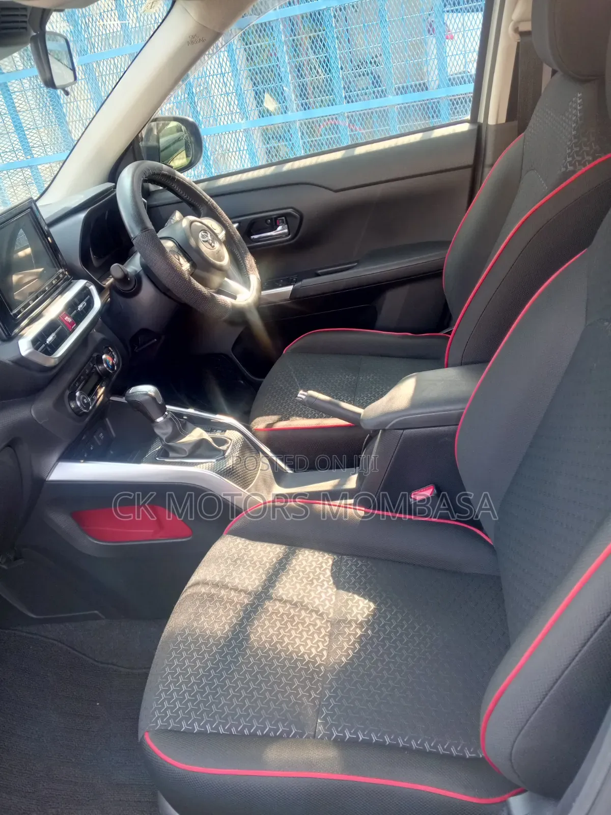 Toyota Raize 2019 Silver