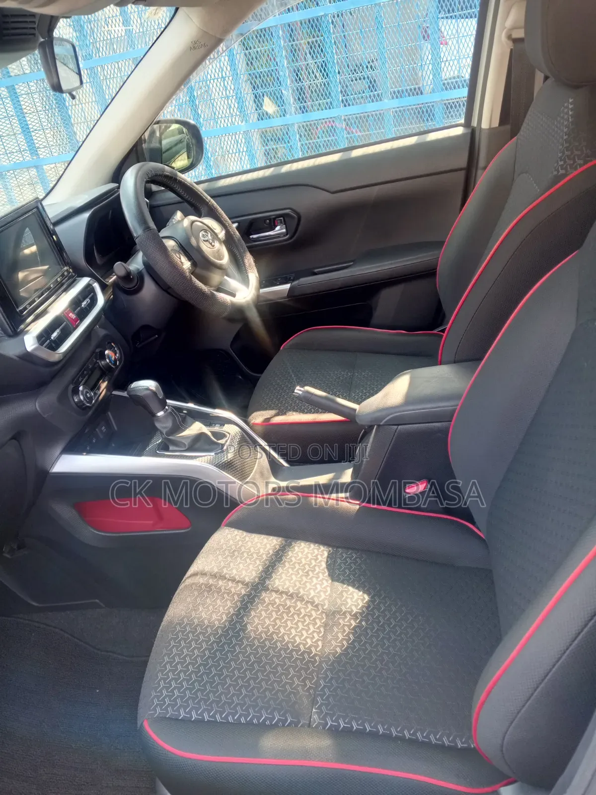 Toyota Raize 2019 Silver